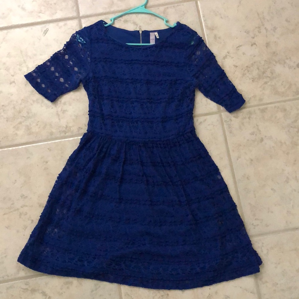 alyda blue laced dress
